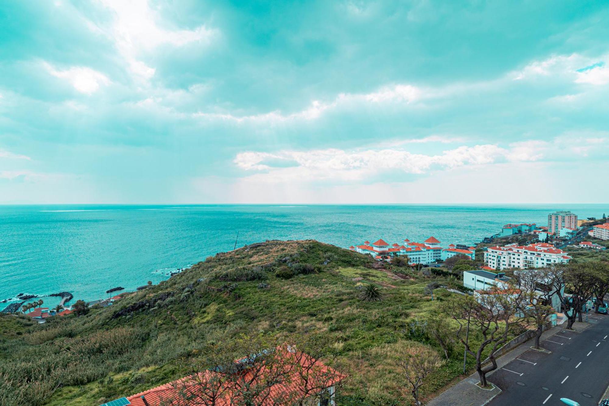 Ocean View In Canico De Baixo