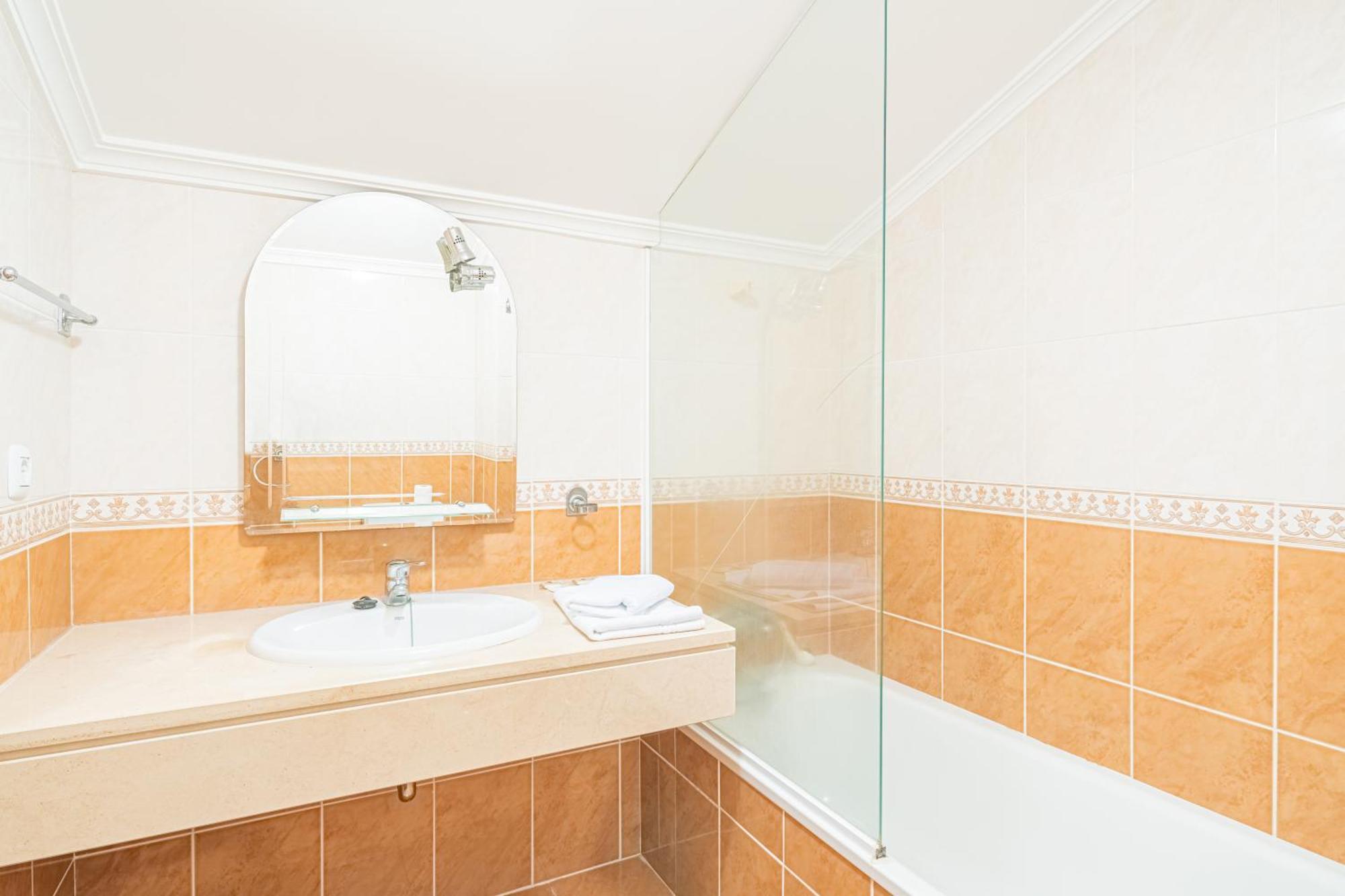 Apartment Ocean View In Canico De Baixo Funchal (Madeira)