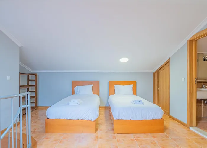 Ocean View Apartment In Canico De Baixo