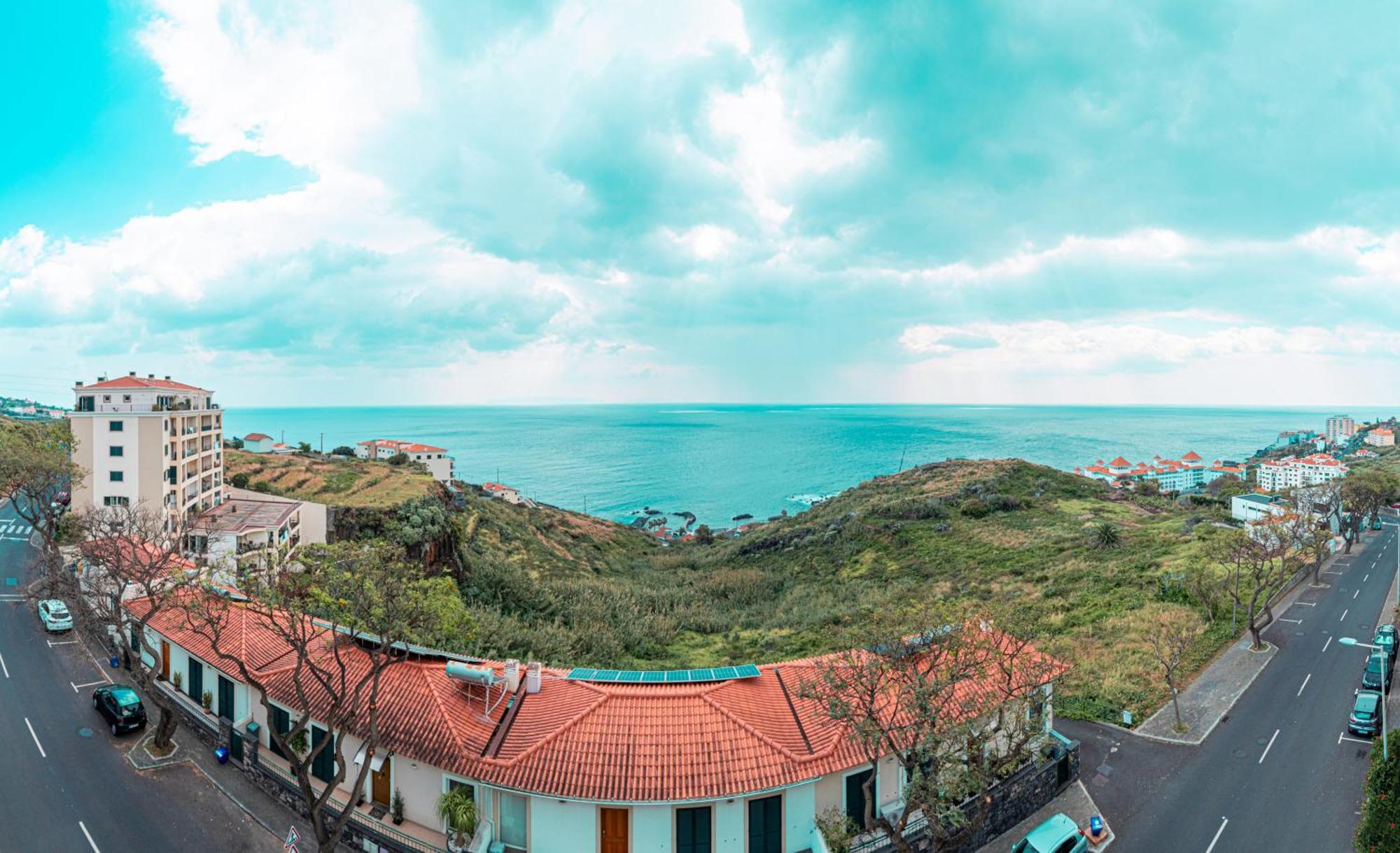 Ocean View In Canico De Baixo